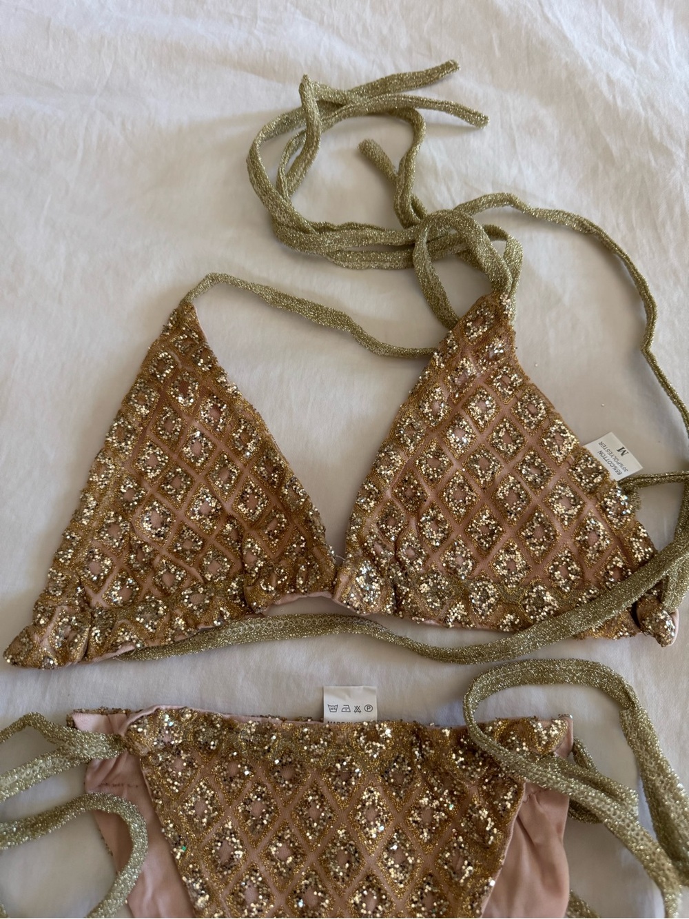 New SHEIN Pink and Gold Glitter Tie Triangle Bikini size M - Picture 3 of 5